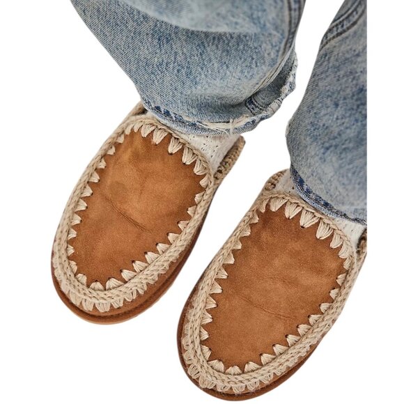 Mou Campfire Slippers Shearling Lined Interior Hand Crocheted Stitching NWOT - Picture 2 of 5